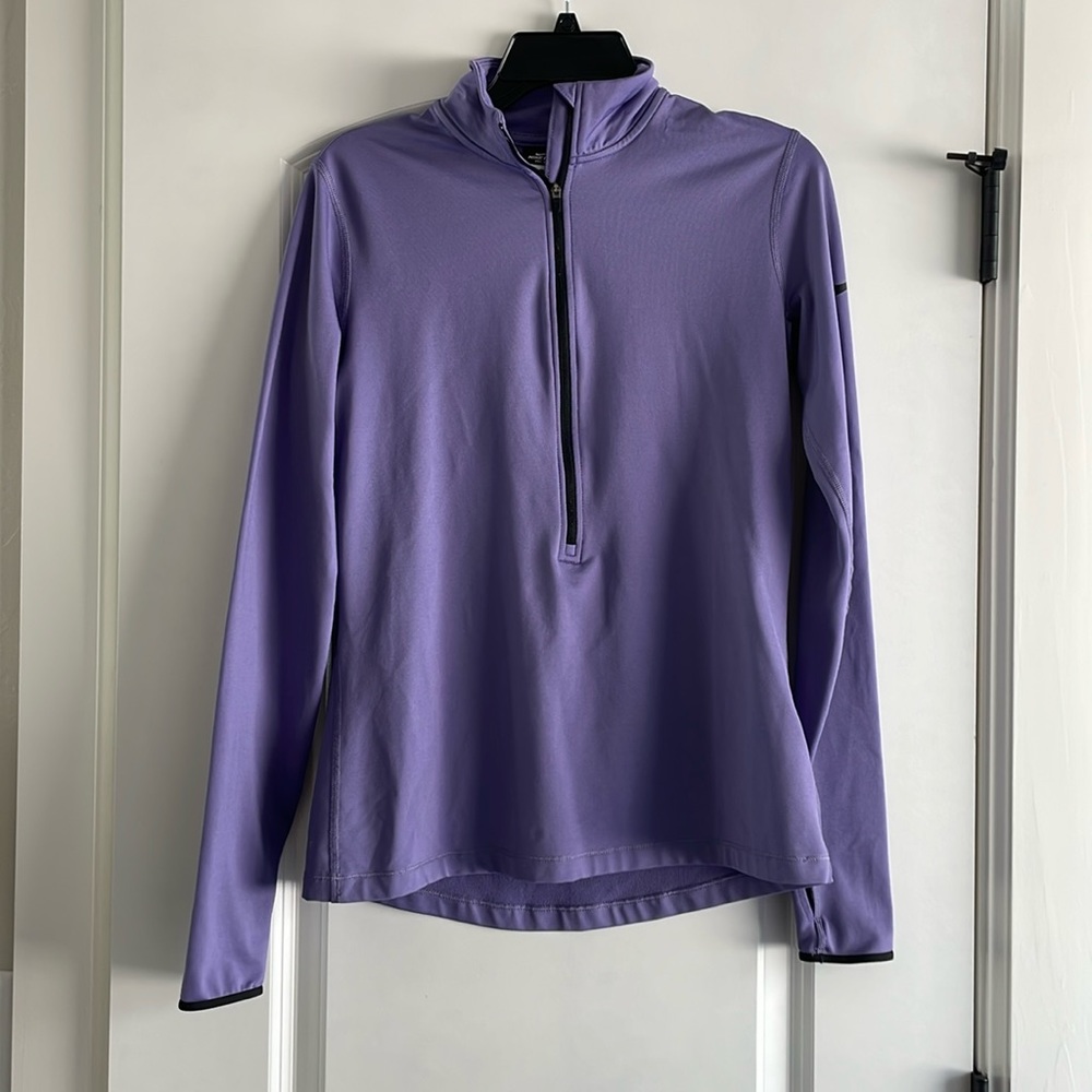 SOLD: Nike | half zip | L